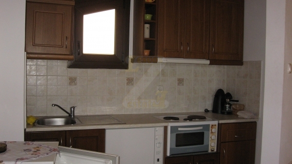 Πωλείται μονοκατοικία στην Μήθυμνα (Μόλυβο) Λέσβου. Πωλείται μονοκατοικία στην Μήθυμνα (Μόλυβο) Λέσβου.