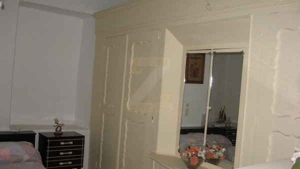 Πωλείται μονοκατοικία στο Πλωμάρι Λέσβου.