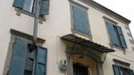 Πωλείται παλαιά πέτρινη οικία στον Πολιχνίτο Λέσβου.