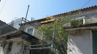 Πωλείται παλαιά πέτρινη οικία στον Σκουτάρο Λέσβου.