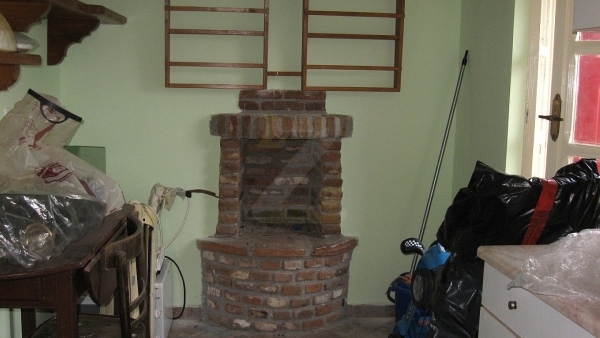 Πωλείται παλαιά πέτρινη οικία στην Τζίθρα, Λέσβου. Πωλείται παλαιά πέτρινη οικία στην Τζίθρα, Λέσβου.