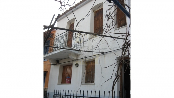 Πωλείται οικία στον Τρυγόνα Λέσβου, έτοιμη για μετακόμιση.